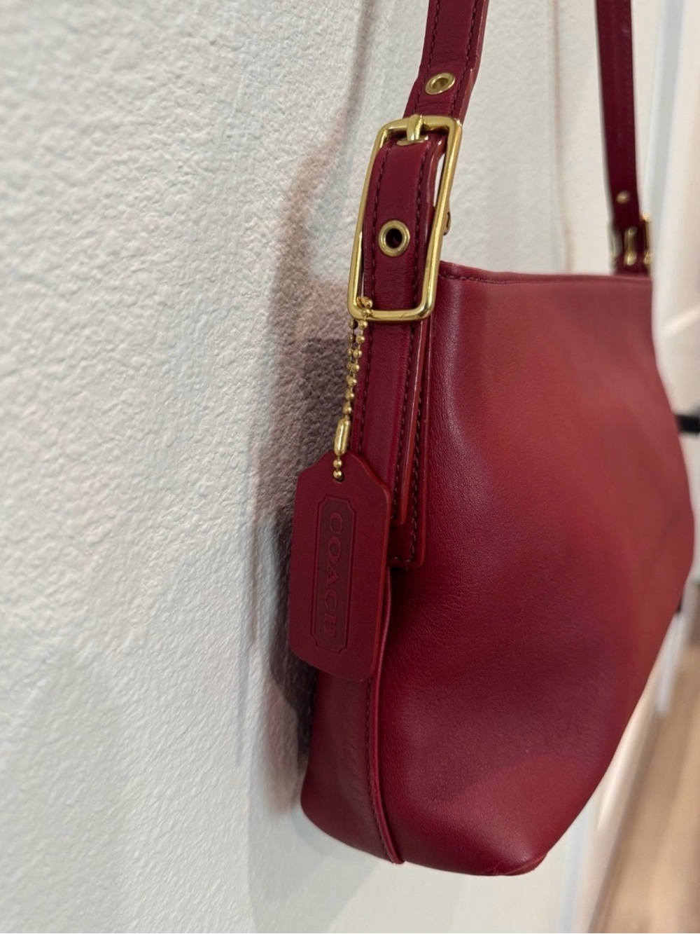 Vintage Coach Red Leather Shoulder Bag Purse Y2K Zip Top Handbag 2003